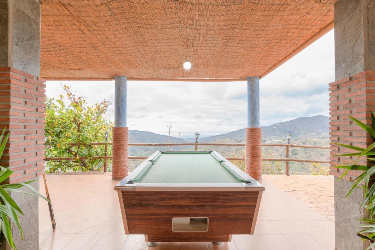 Cortijo La Encina Villa Sayalonga Exterior photo